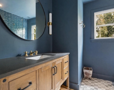 4 Glynn Drive - Photo Thumbnail 18