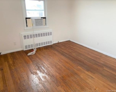 77 Kentucky Street - Photo Thumbnail 8
