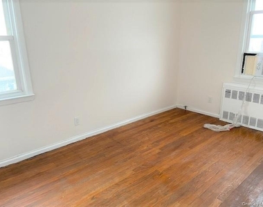 77 Kentucky Street - Photo Thumbnail 7