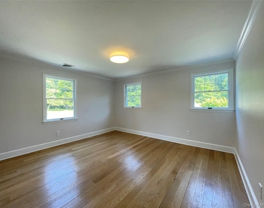 6 Beech Hill Road - Photo Thumbnail 10