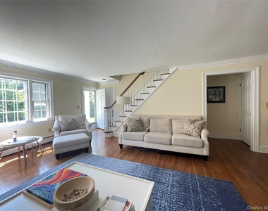 6 Beech Hill Road - Photo Thumbnail 3