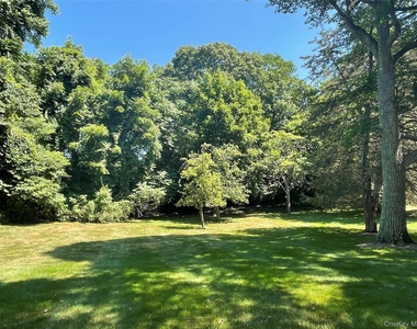 6 Beech Hill Road - Photo Thumbnail 14