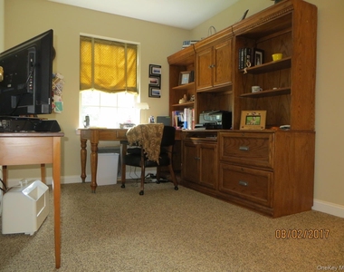 215 Rabbit Run - Photo Thumbnail 9
