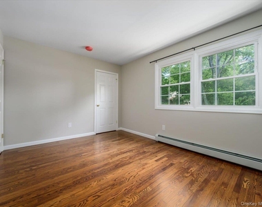 3 Flower Lane - Photo Thumbnail 13