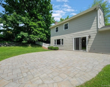 3 Flower Lane - Photo Thumbnail 17