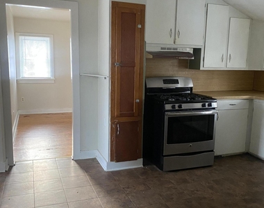 18 Lily Street - Photo Thumbnail 8