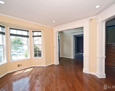 41 Fritz Drive - Photo Thumbnail 6