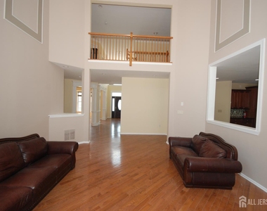 41 Fritz Drive - Photo Thumbnail 14