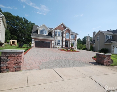 41 Fritz Drive - Photo Thumbnail 2