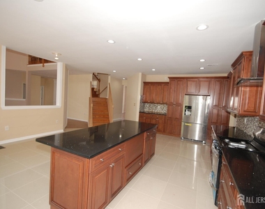 41 Fritz Drive - Photo Thumbnail 10