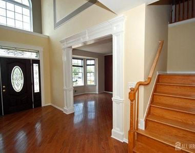 41 Fritz Drive - Photo Thumbnail 4