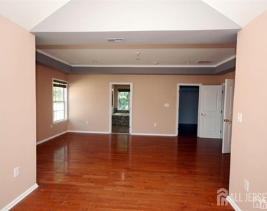 41 Fritz Drive - Photo Thumbnail 25