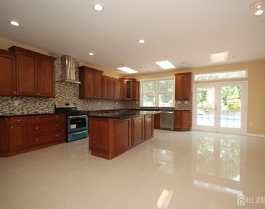 41 Fritz Drive - Photo Thumbnail 8