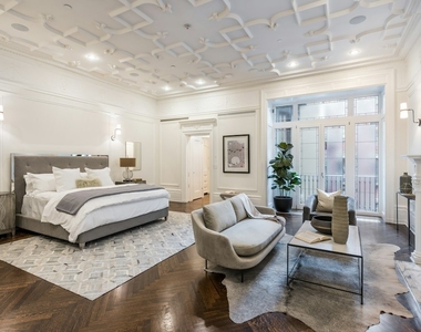 15 W 68th Street - Photo Thumbnail 4