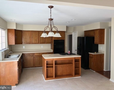 12 Morrissey Stone Court - Photo Thumbnail 2