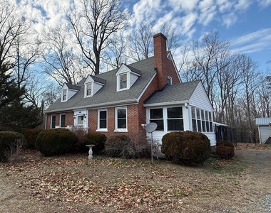 9253 Dahlgren Road - Photo Thumbnail 4