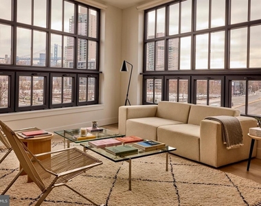 945 Frankford Ave - Photo Thumbnail 26