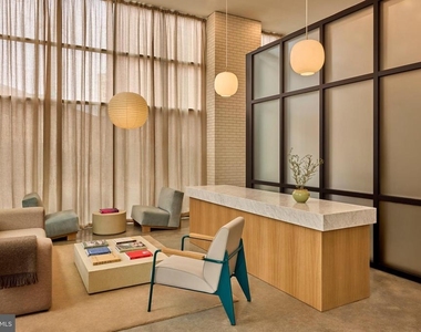 945 Frankford Ave - Photo Thumbnail 20
