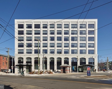945 Frankford Ave - Photo Thumbnail 31