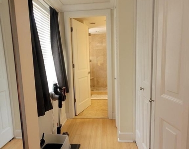1701 Locust Street - Photo Thumbnail 7