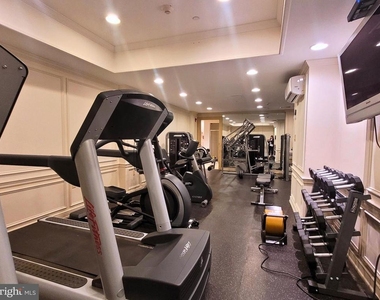 2031 Locust Street - Photo Thumbnail 2