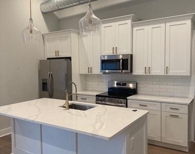 581 Jamestown - Photo Thumbnail 11