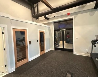 581 Jamestown - Photo Thumbnail 3