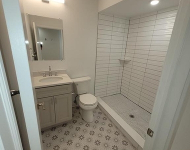 223 E Girard Avenue - Photo Thumbnail 19
