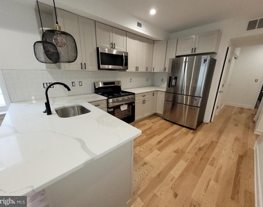 223 E Girard Avenue - Photo Thumbnail 4