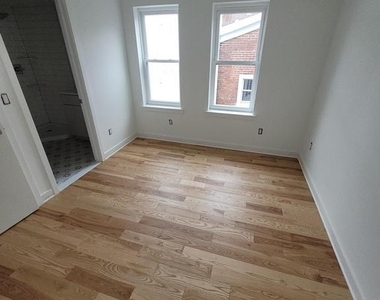 223 E Girard Avenue - Photo Thumbnail 9