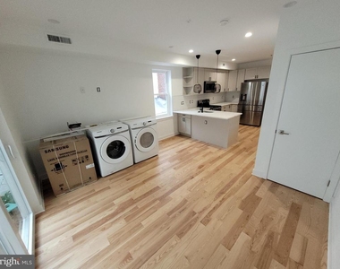 223 E Girard Avenue - Photo Thumbnail 6