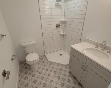 223 E Girard Avenue - Photo Thumbnail 10