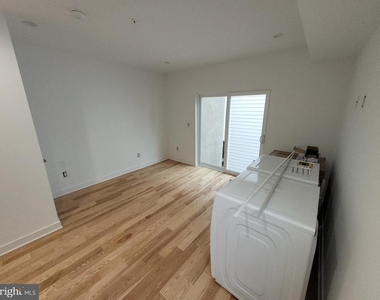 223 E Girard Avenue - Photo Thumbnail 7