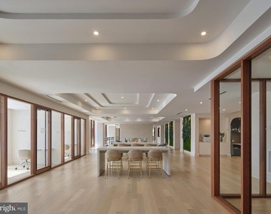 1099 Germantown Avenue - Photo Thumbnail 12