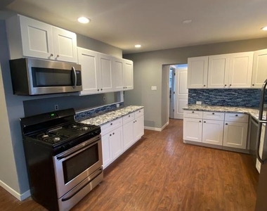 6534 Torresdale Avenue - Photo Thumbnail 12