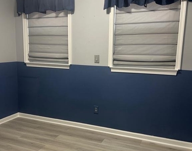 2417 S Rosewood Street - Photo Thumbnail 19