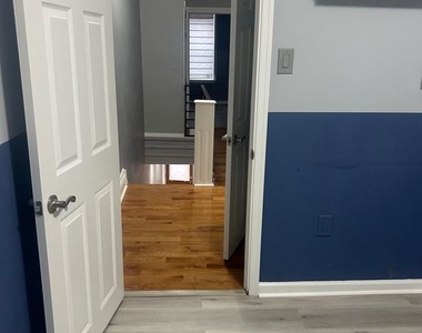 2417 S Rosewood Street - Photo Thumbnail 18