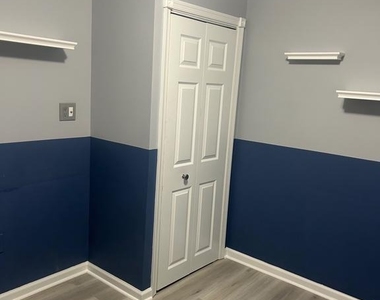 2417 S Rosewood Street - Photo Thumbnail 20