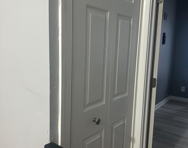 2417 S Rosewood Street - Photo Thumbnail 25