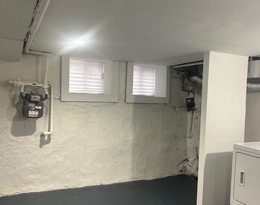 2417 S Rosewood Street - Photo Thumbnail 35