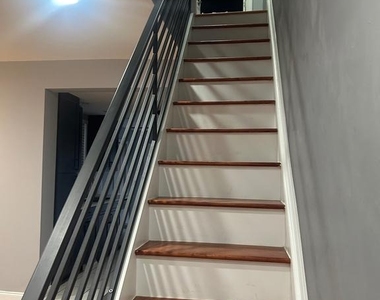 2417 S Rosewood Street - Photo Thumbnail 6