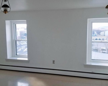 516 Franklin Avenue - Photo Thumbnail 4
