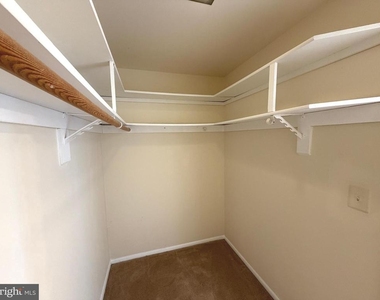 18131 Chalet Drive - Photo Thumbnail 30