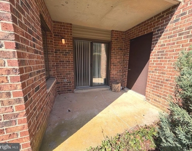 18131 Chalet Drive - Photo Thumbnail 44
