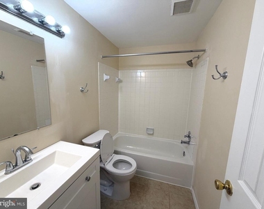 18131 Chalet Drive - Photo Thumbnail 20