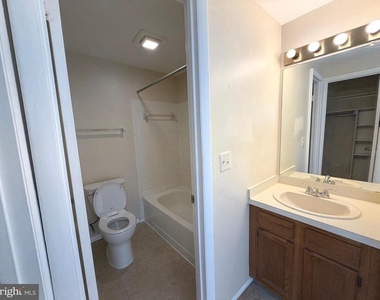 18131 Chalet Drive - Photo Thumbnail 28