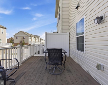 7549 Hearthside Way - Photo Thumbnail 20