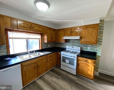 338 Gusryan Street - Photo Thumbnail 8