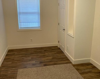 623 Columbia Avenue - Photo Thumbnail 3