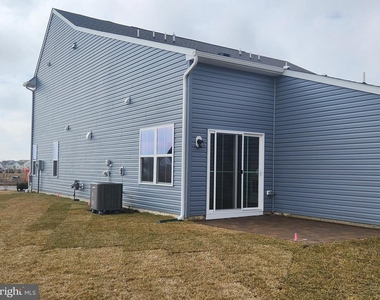 377 Waterside Square - Photo Thumbnail 18